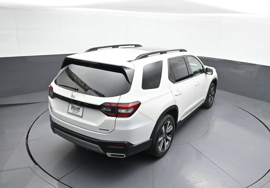 Certified 2024 Honda Pilot Touring image 42