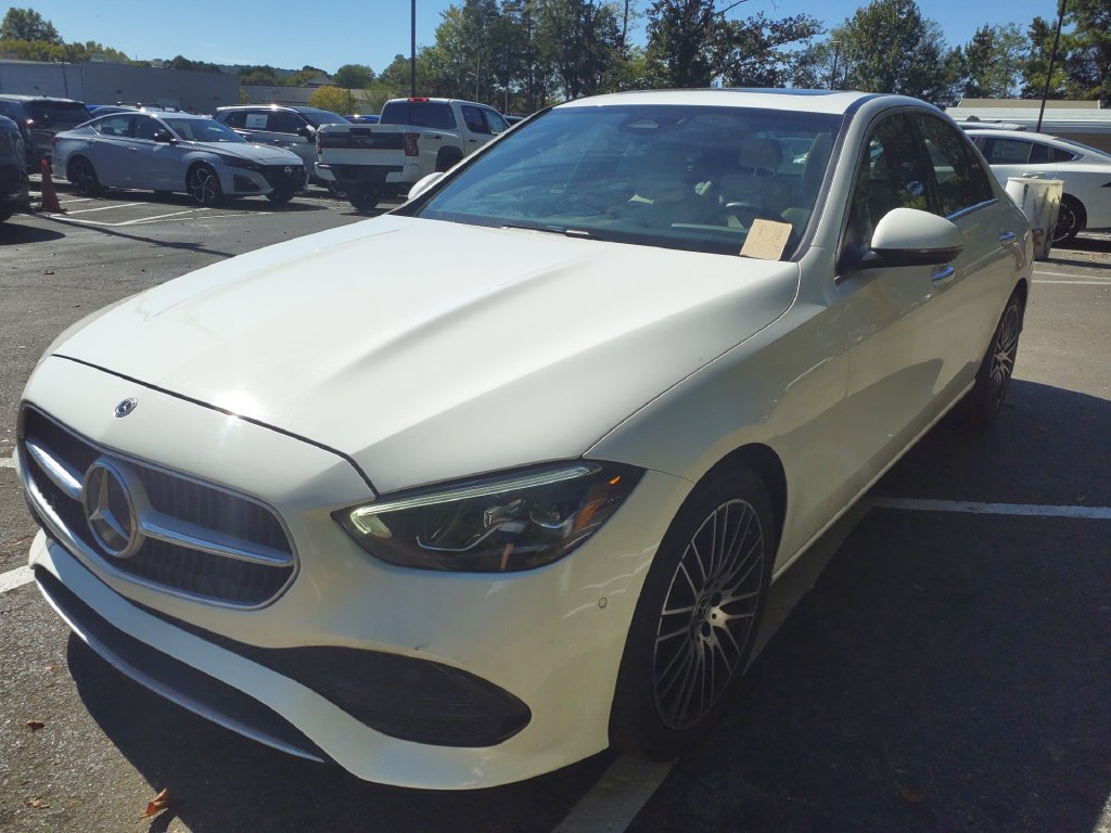 Used 2023 Mercedes-Benz C 300 4MATIC Sedan image 3