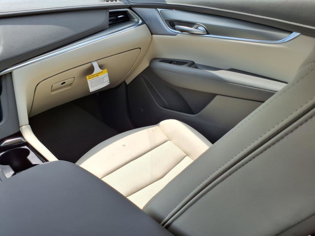 New 2025 Cadillac XT5 Premium Luxury w/ Technology Package image 10