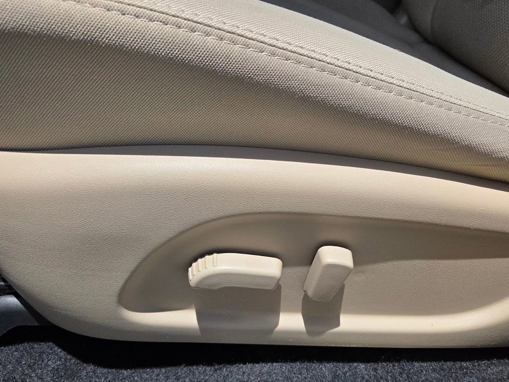 Used 2019 Nissan Pathfinder SV w/ Cargo Package FWD image 10