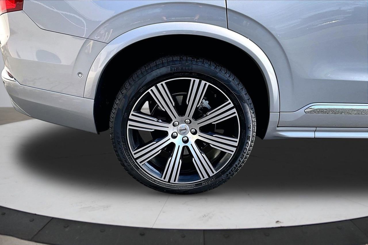 Used 2024 Volvo XC90 B5 Plus image 36