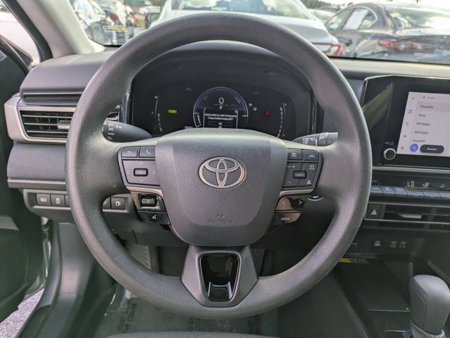 Used 2025 Toyota Camry LE image 15