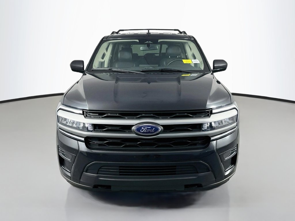 Used 2023 Ford Expedition Max XLT AWD/4WD image 2
