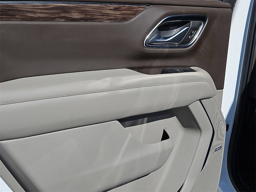 Used 2022 Chevrolet Tahoe LT w/ LT Signature Plus Package image 18