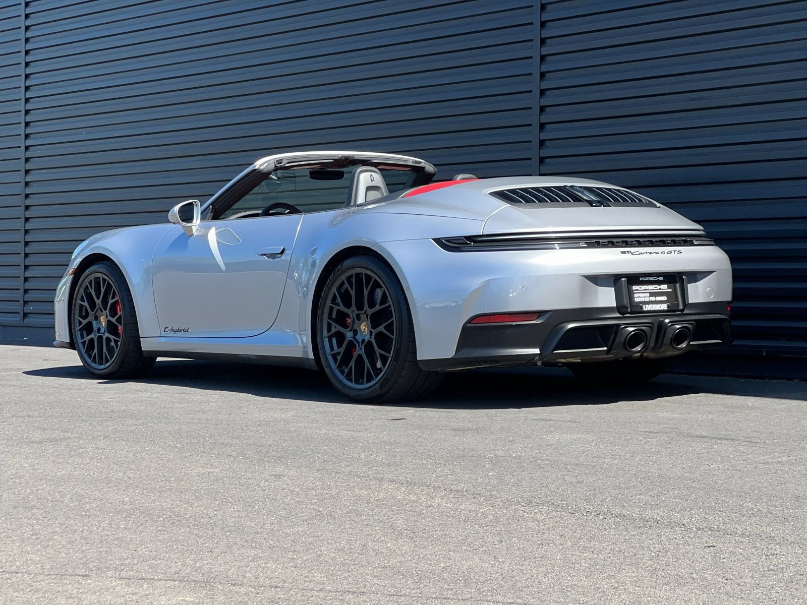 Certified 2025 Porsche 911 Carrera 4 GTS AWD/4WD image 4