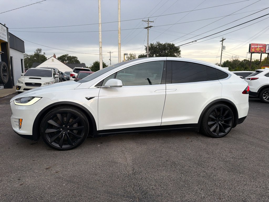Used 2017 Tesla Model X 100D AWD/4WD image 11