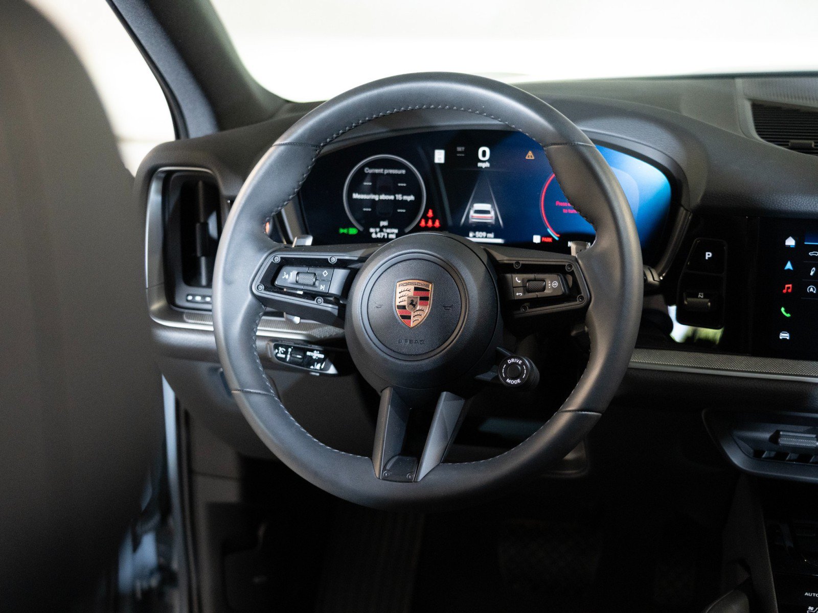 Certified 2026 Porsche Cayenne AWD/4WD image 27