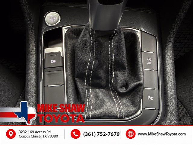 Used 2023 Volkswagen Tiguan SE R-Line FWD image 18