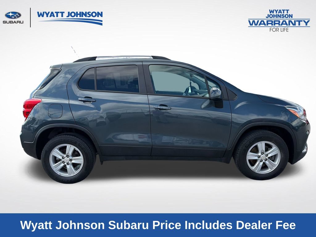 Used 2022 Chevrolet Trax LT w/ Driver Confidence Package AWD/4WD image 8