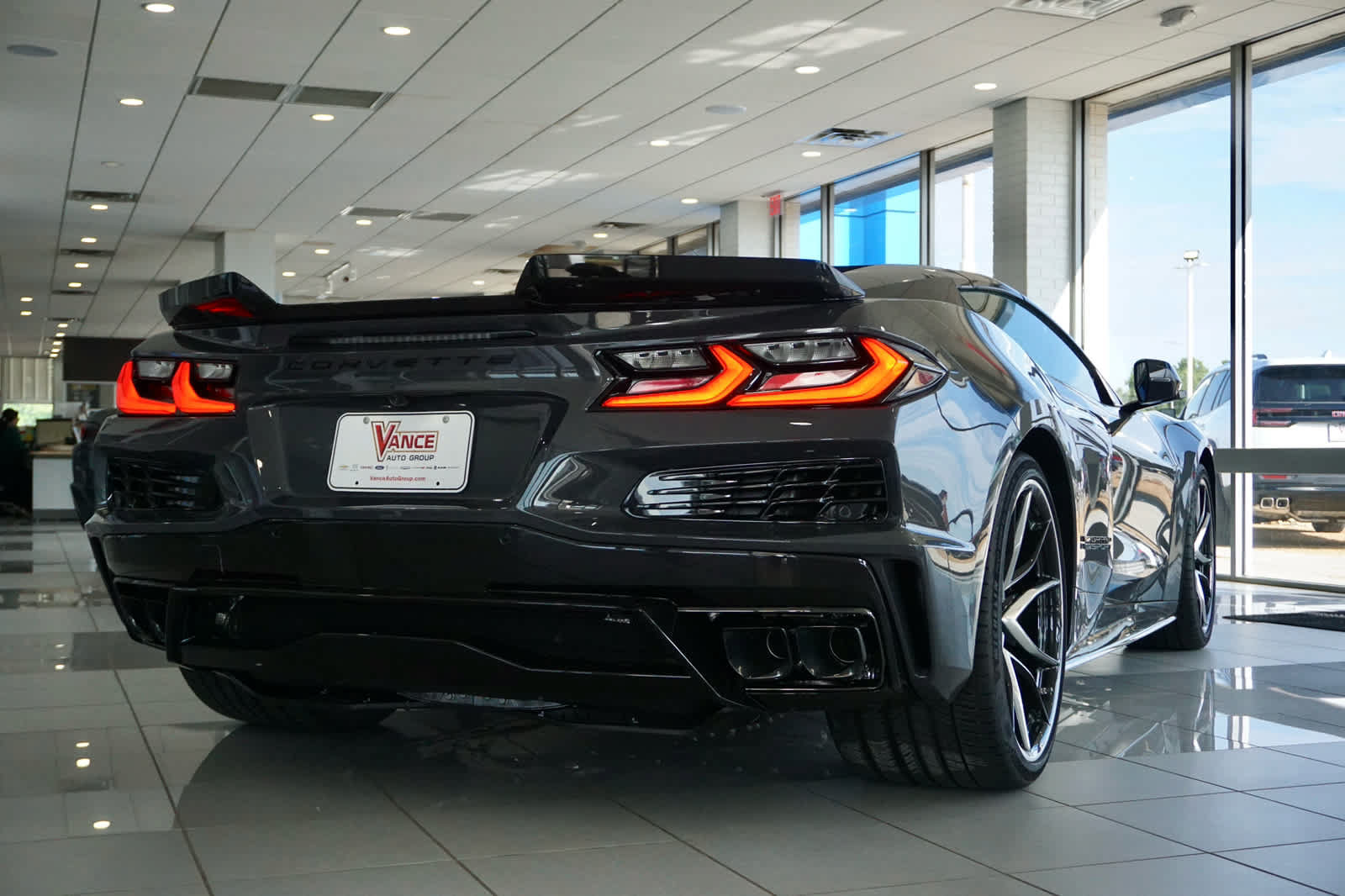 New 2027 Chevrolet Corvette Grand Sport w/ Stealth Interior Trim Package RWD image 3