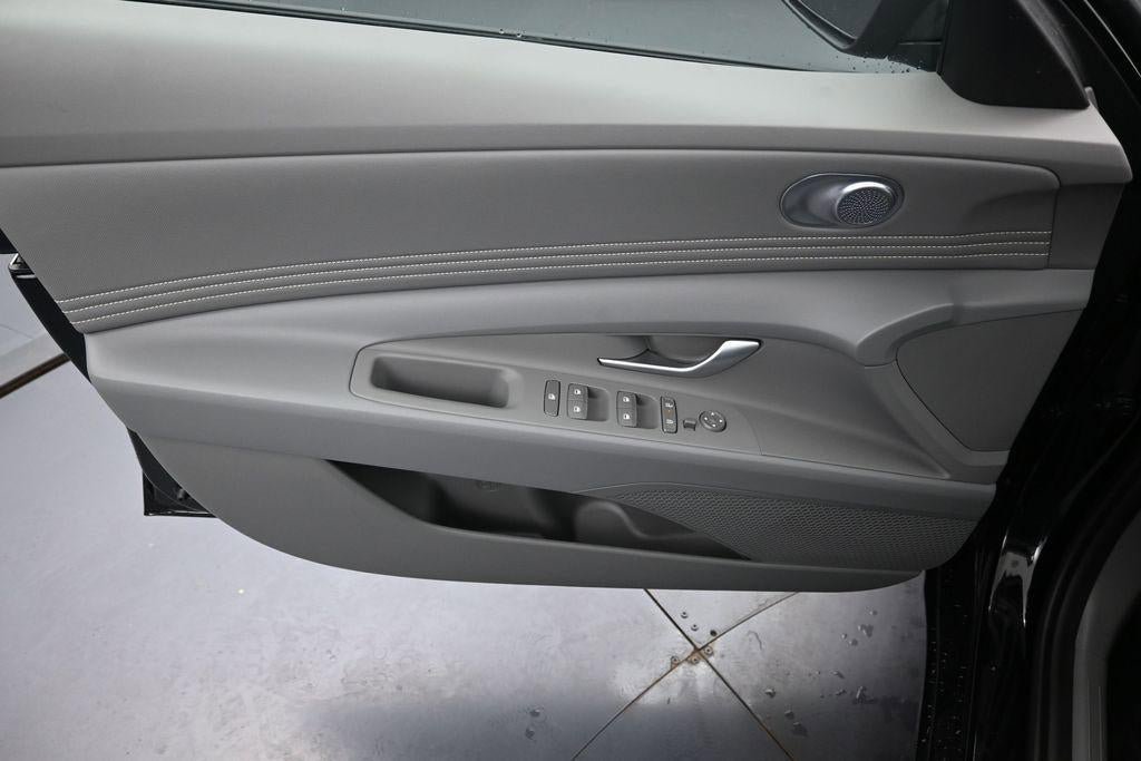 New 2026 Hyundai Elantra SEL Sport Premium FWD image 25