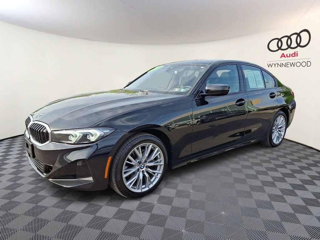 Used 2023 BMW 330i xDrive Sedan w/ Premium Package AWD/4WD image 3