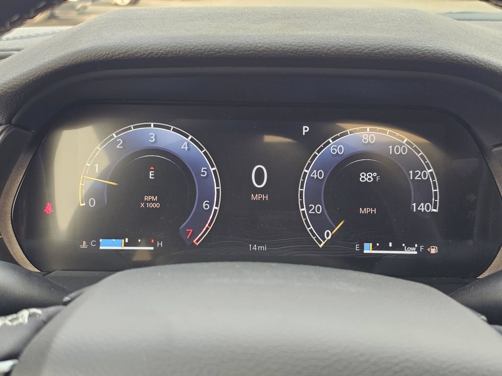 New 2025 Jeep Grand Cherokee Altitude AWD/4WD image 18