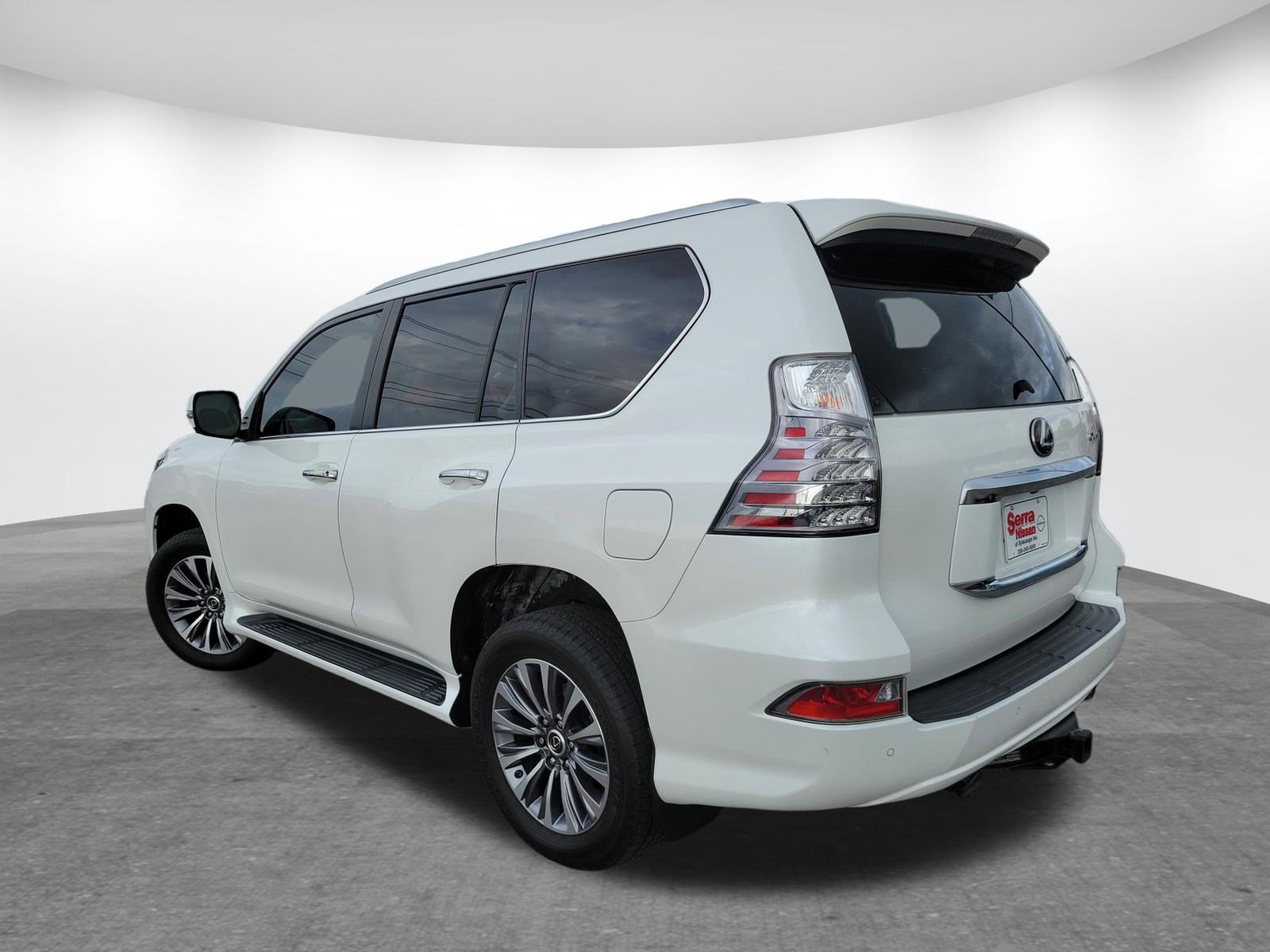 Used 2020 Lexus GX 460 Luxury w/ Accessory Package image 7