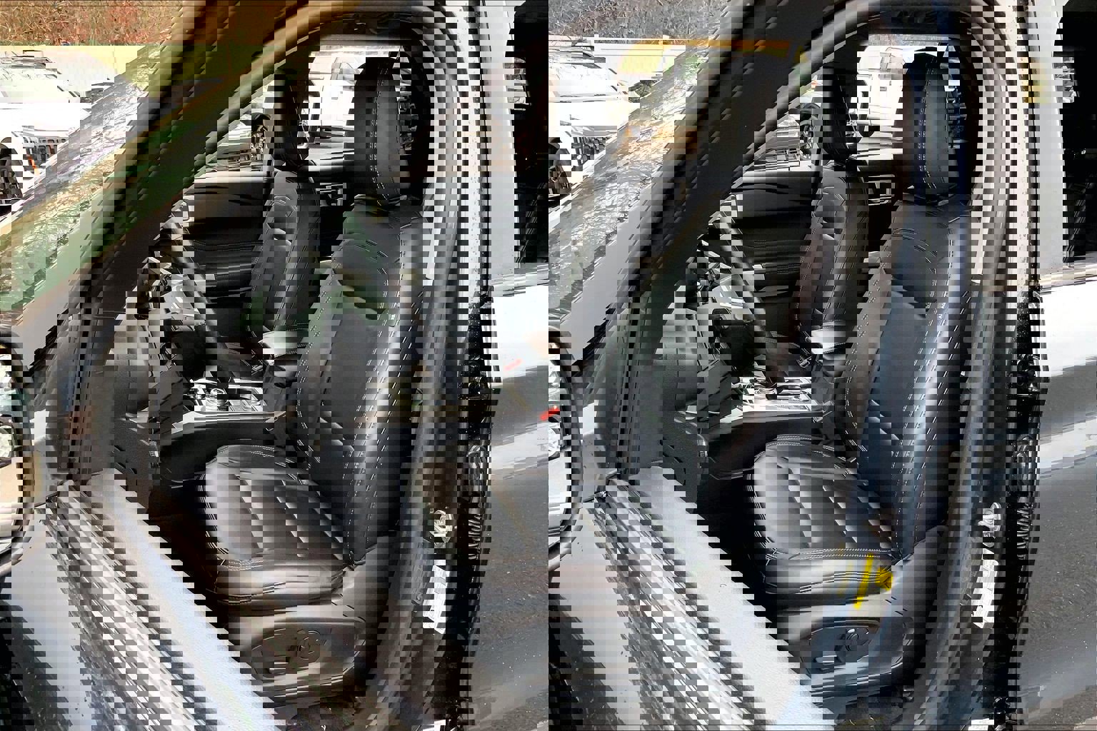 Used 2023 Ford Explorer XLT w/ Equipment Group 202A image 27