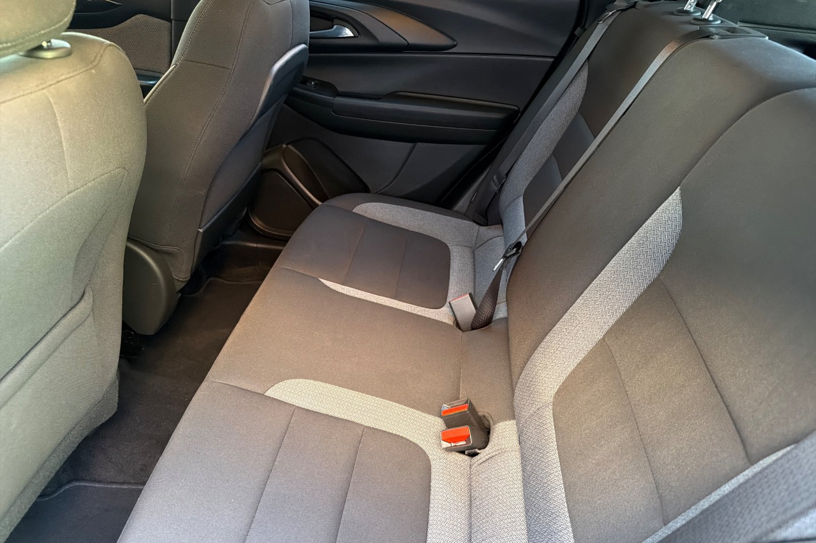 Used 2025 Chevrolet TrailBlazer LT AWD/4WD image 16