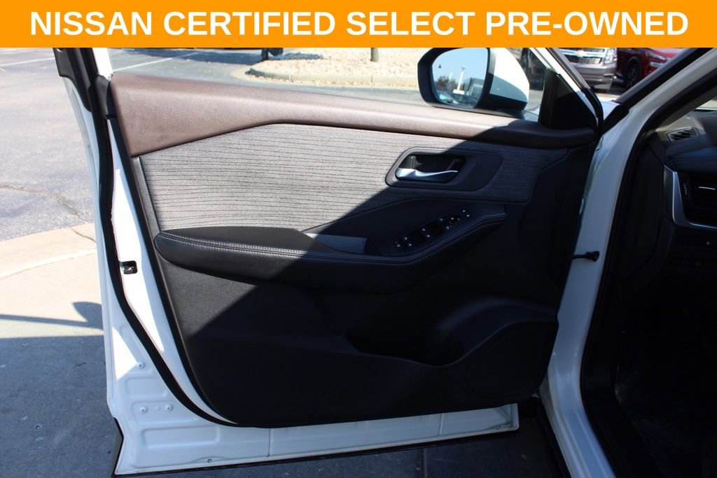 Certified 2023 Nissan Rogue SV image 19