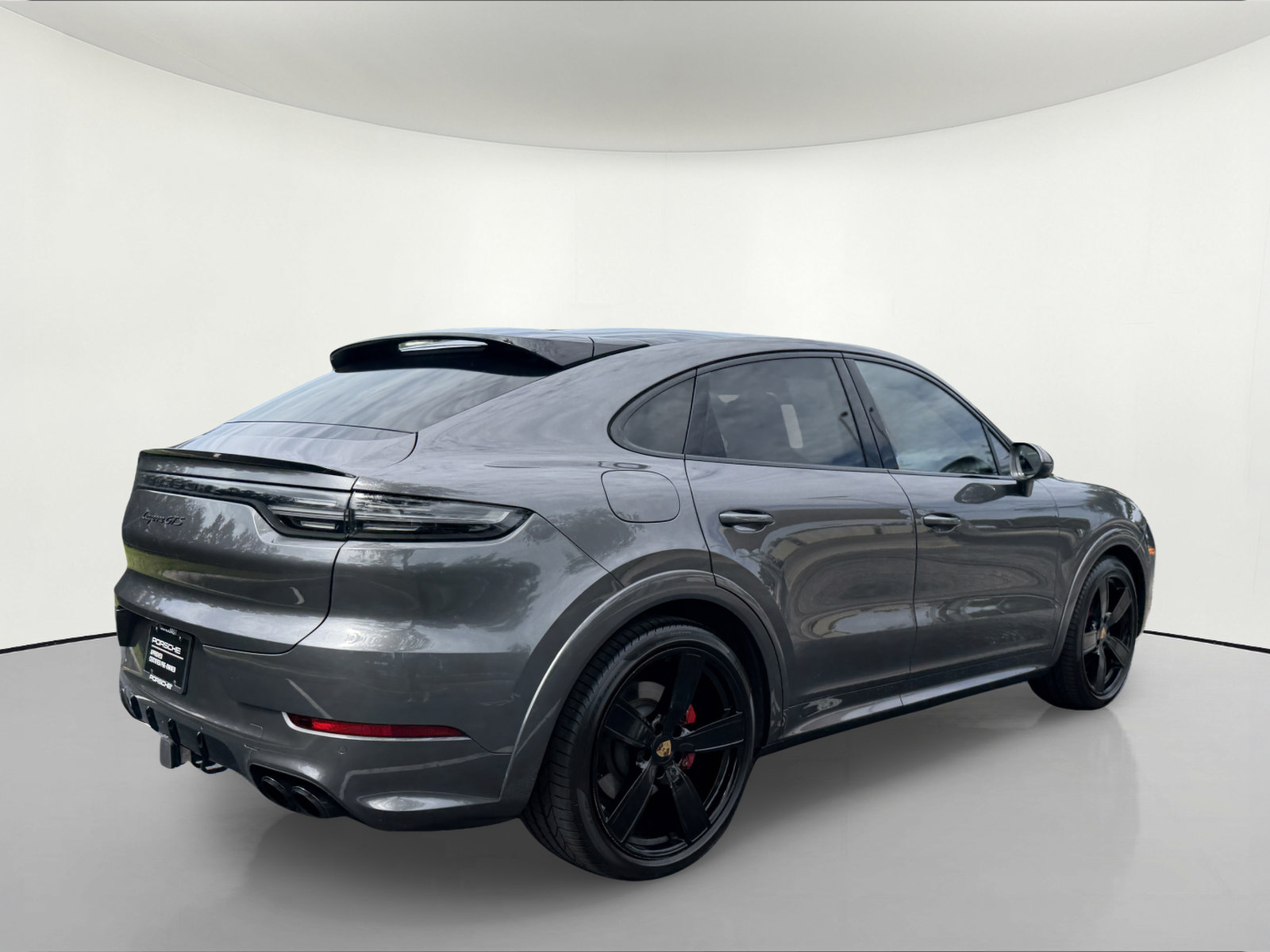 Certified 2022 Porsche Cayenne GTS AWD/4WD image 6