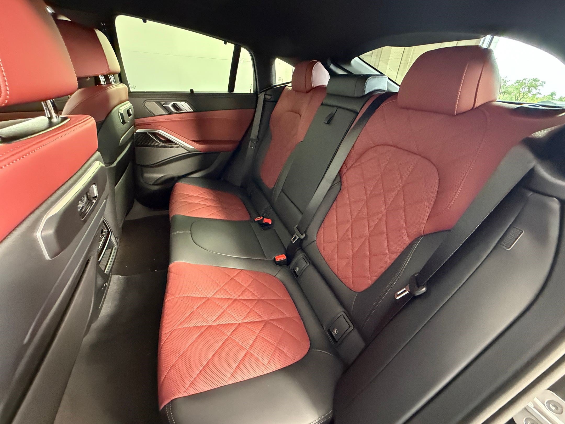 New 2027 BMW X6 M60i AWD/4WD image 14