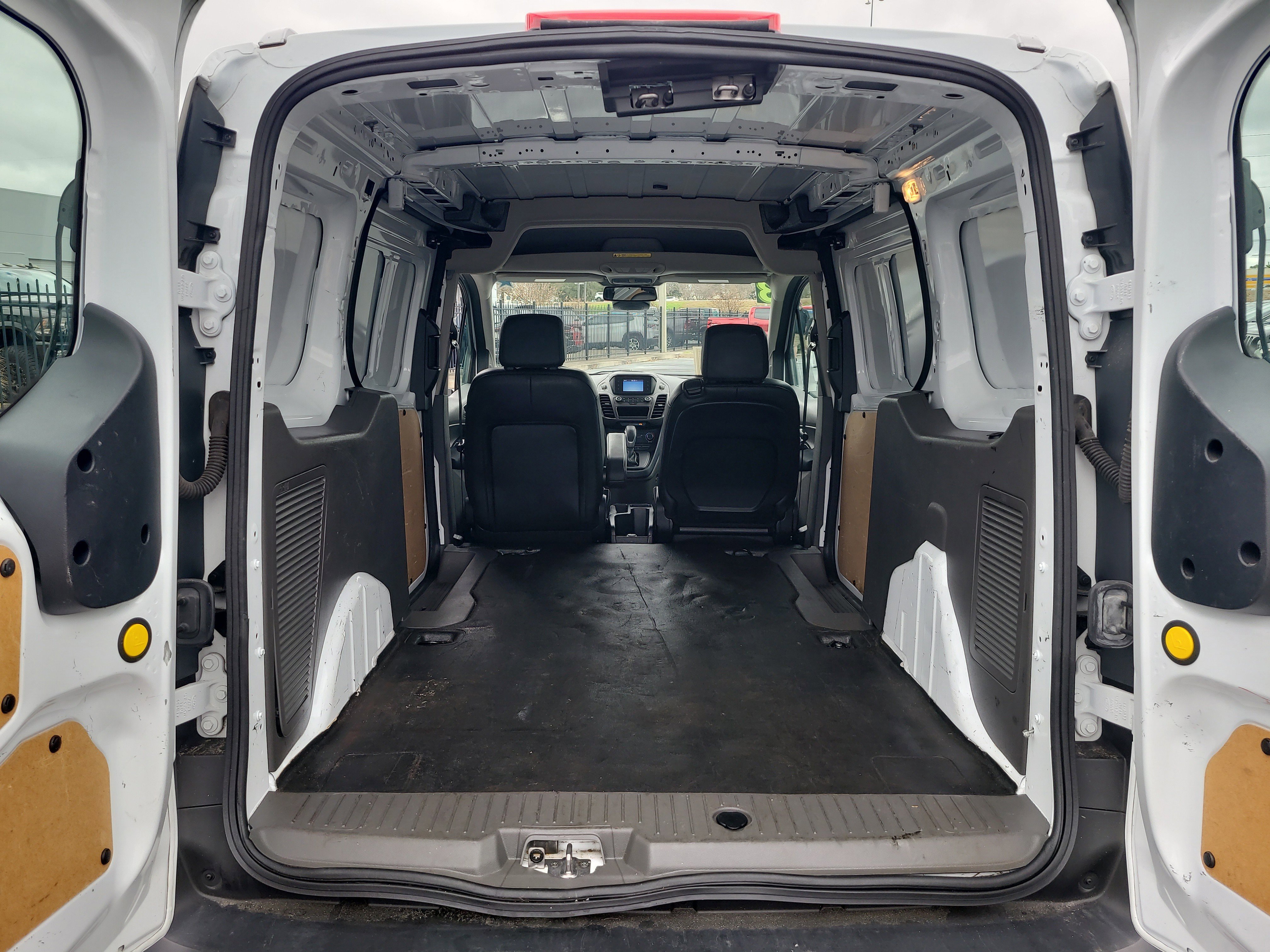 Used 2023 Ford Transit Connect XL image 7
