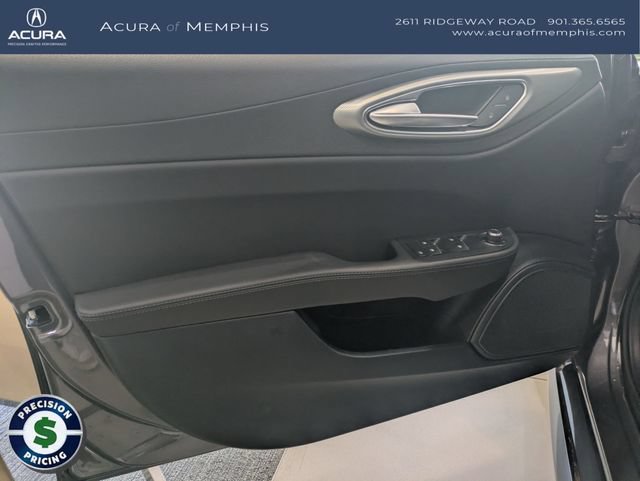 Used 2025 Alfa Romeo Giulia AWD w/ Driving Assist Package image 23