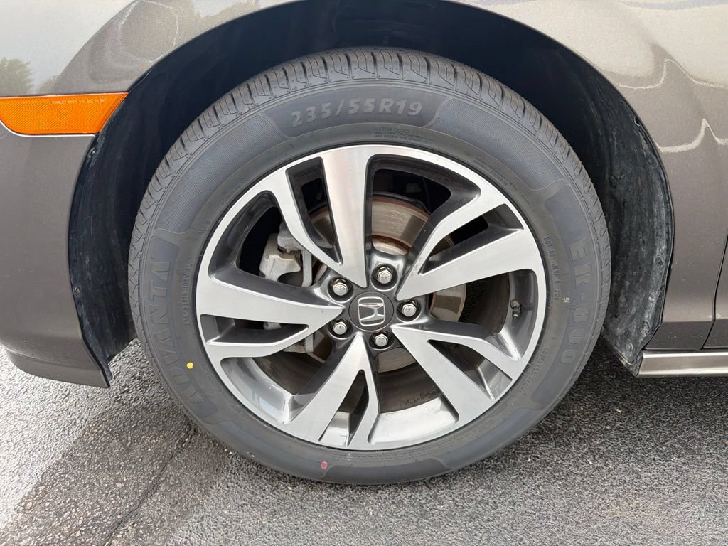 Certified 2022 Honda Odyssey Touring image 10