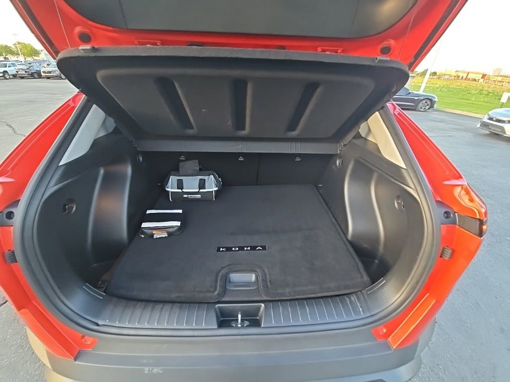 Used 2024 Hyundai Kona SEL AWD/4WD image 24
