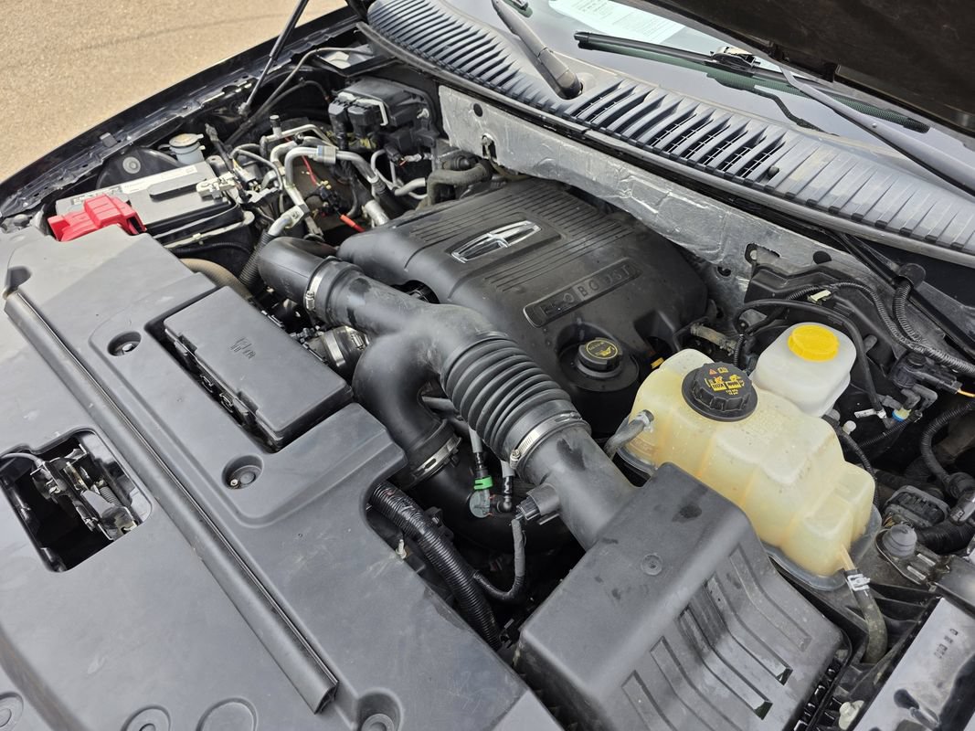 Used 2017 Lincoln Navigator L Select AWD/4WD image 42