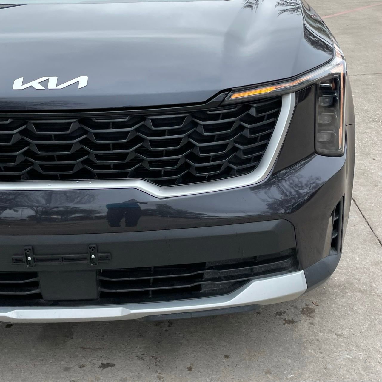 Used 2025 Kia Sorento LX image 7