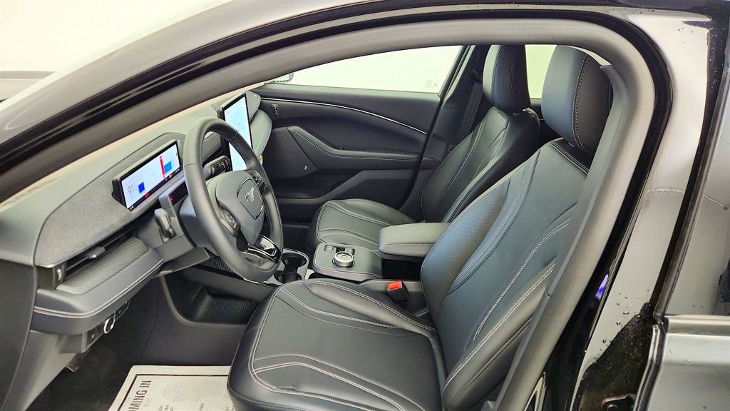 Used 2024 Ford Mustang Mach-E Premium image 19