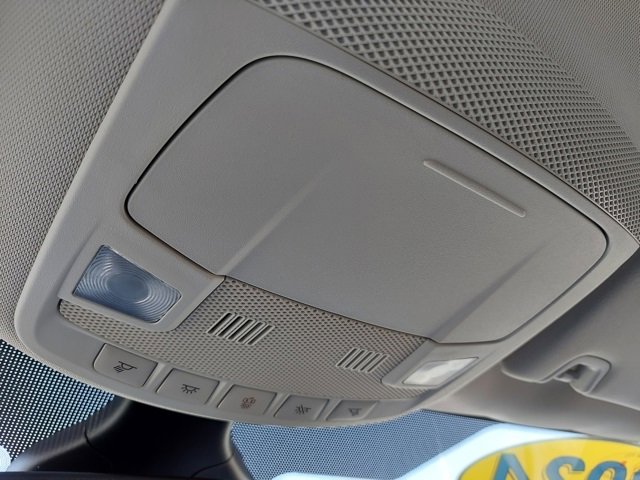 Used 2024 Ford Edge SEL image 29