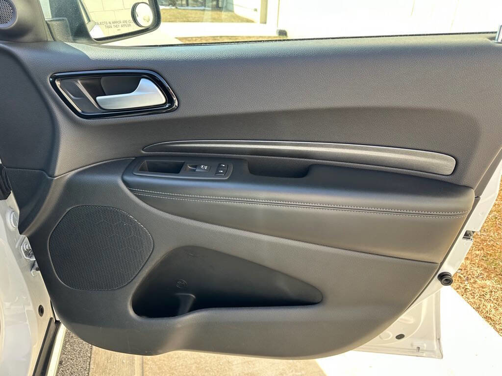 Used 2022 Dodge Durango SXT AWD/4WD image 15