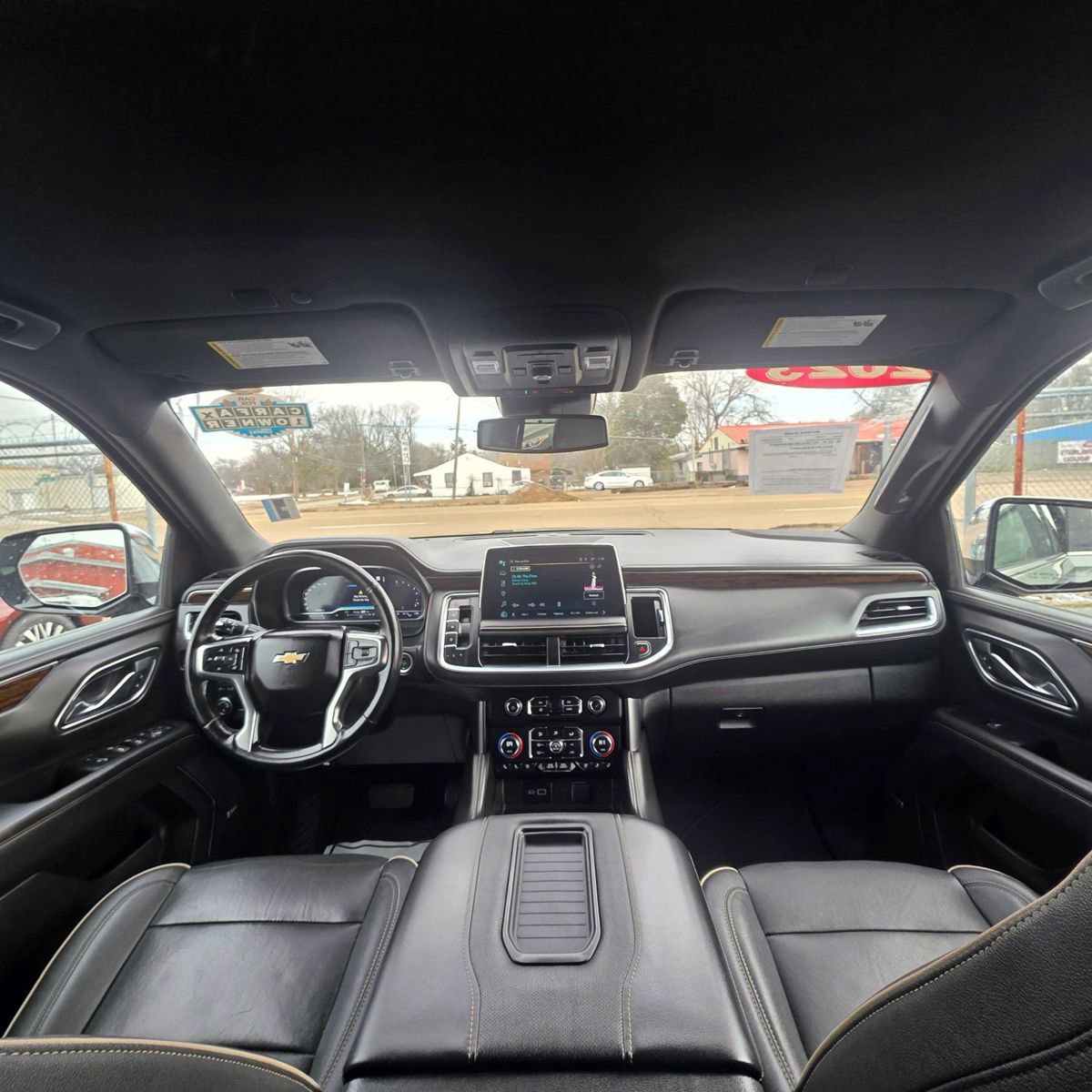 Used 2023 Chevrolet Suburban Premier RWD image 14