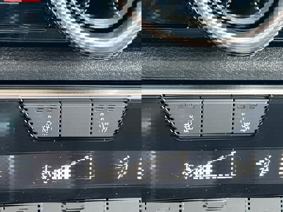 New 2025 Nissan Sentra SR w/ Midnight Edition image 23