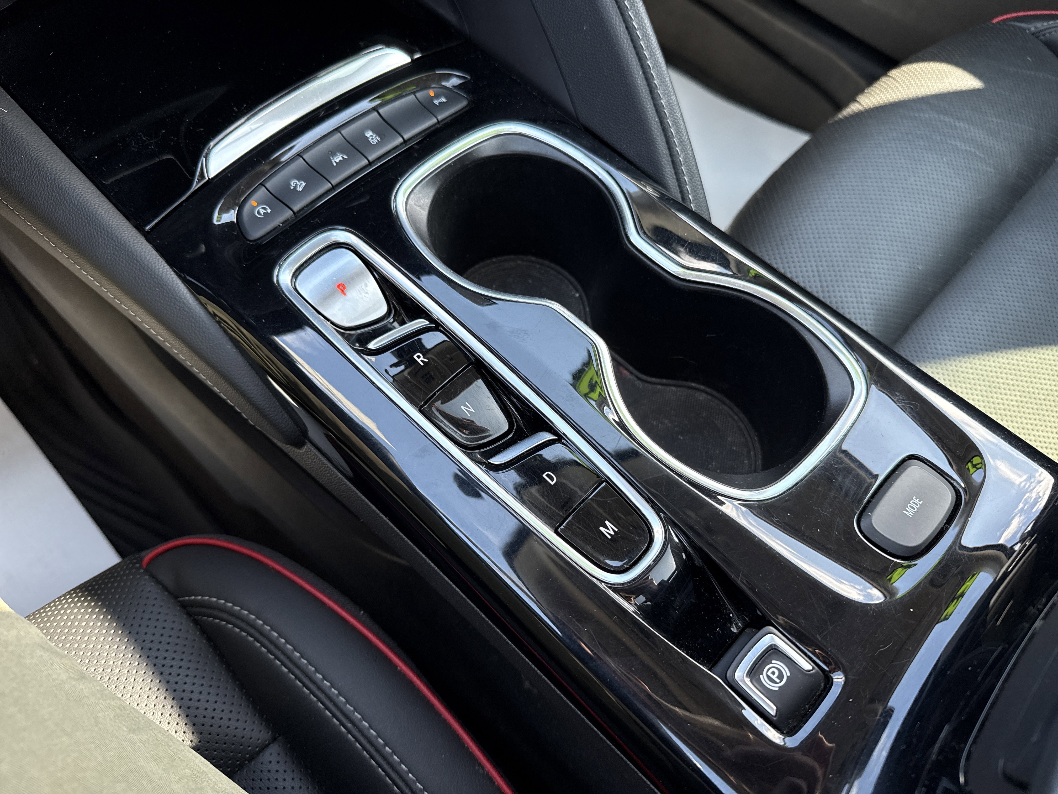 Used 2023 Buick Envision Essence w/ Sport Touring Package image 24