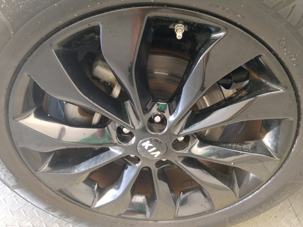 Used 2020 Kia Sorento EX FWD image 31