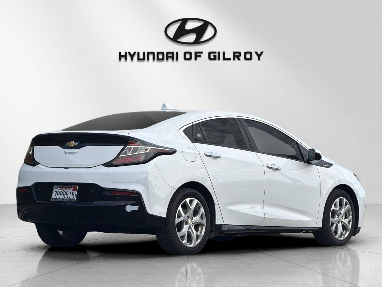 Used 2016 Chevrolet Volt Premier w/ Driver Confidence Package FWD image 5