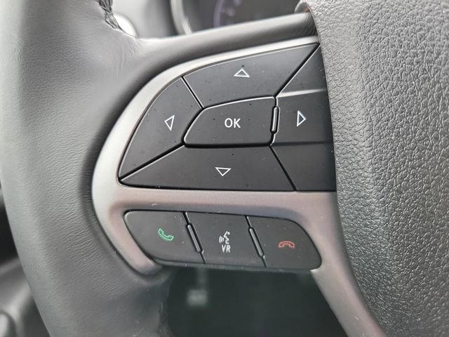 Used 2018 Jeep Grand Cherokee Laredo AWD/4WD image 27