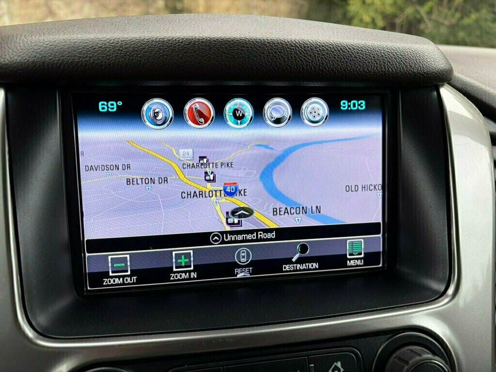Used 2018 Chevrolet Suburban LT AWD/4WD image 13