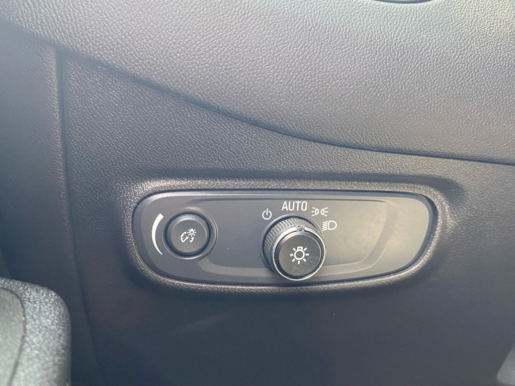 Used 2022 Chevrolet Equinox LT image 22