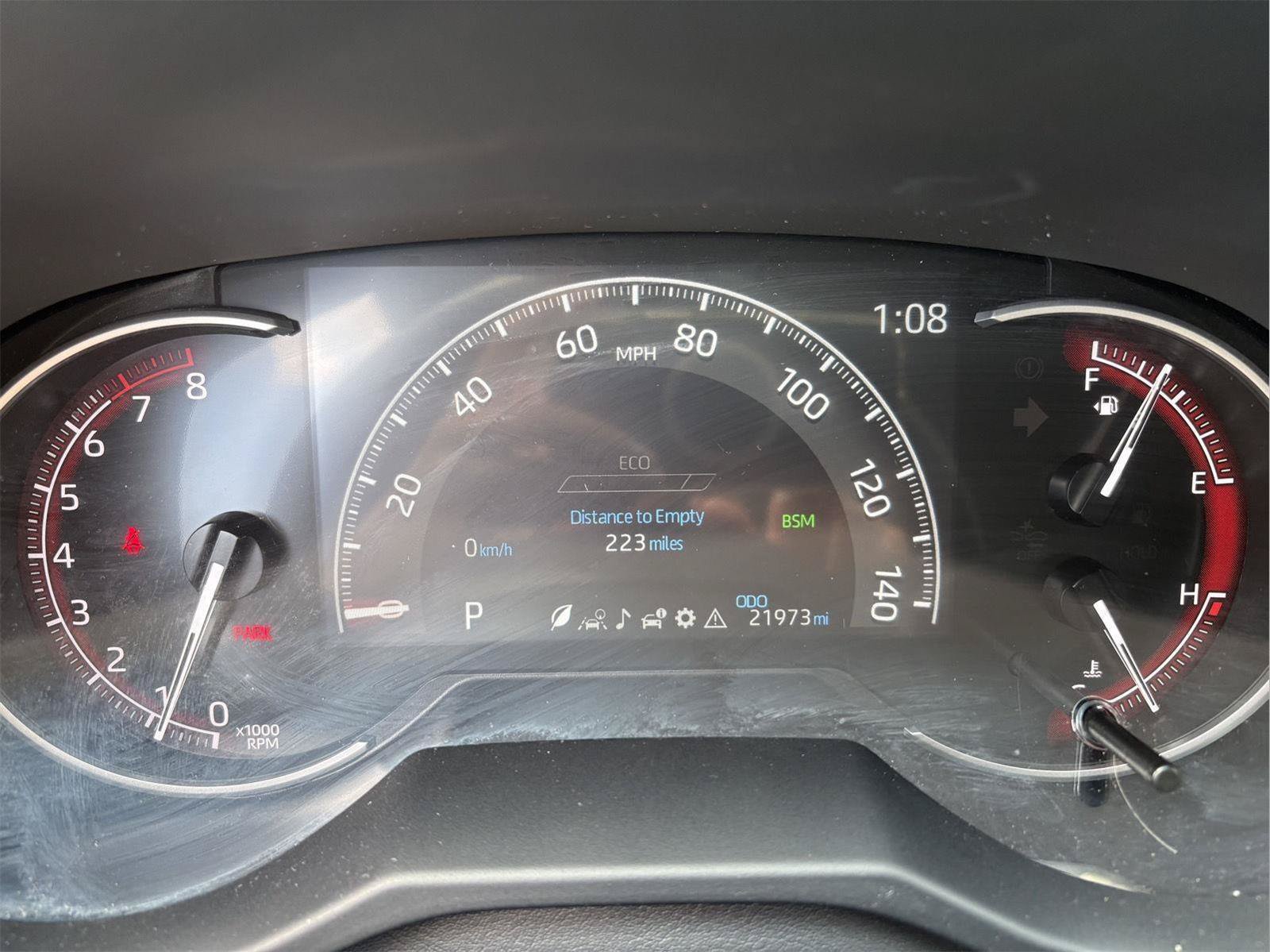 Used 2025 Toyota RAV4 XLE AWD/4WD image 17