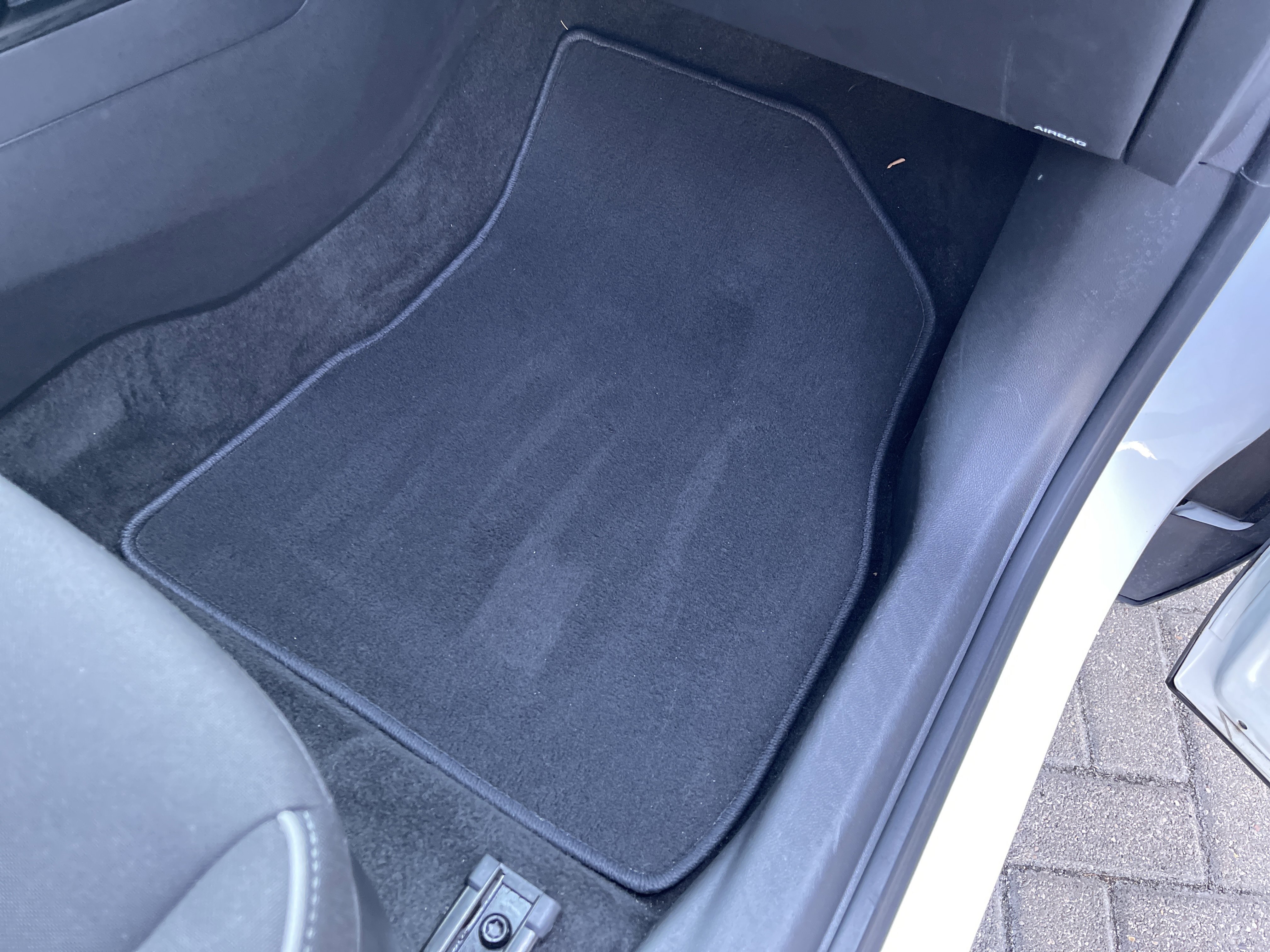 Used 2025 Chevrolet TrailBlazer LT image 35