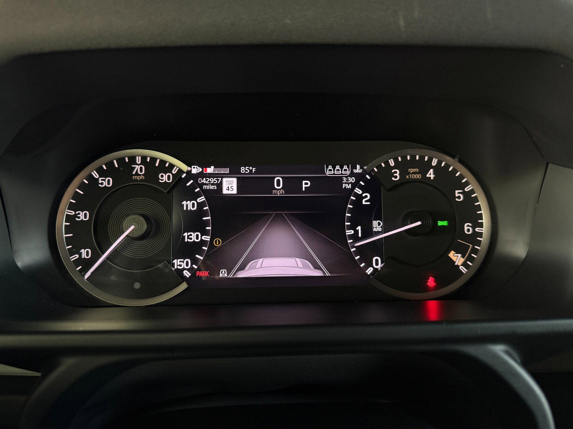 Used 2023 Land Rover Defender 90 S image 37