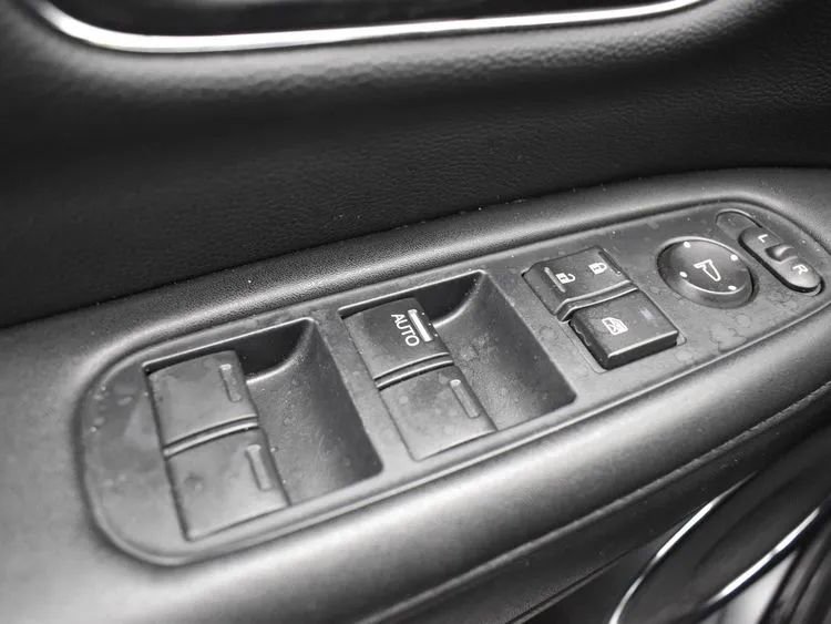 Used 2020 Honda HR-V EX-L image 21