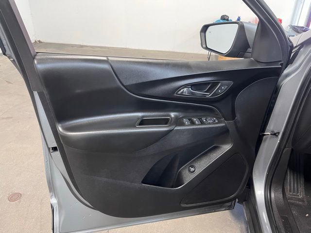 Used 2024 Chevrolet Equinox LT FWD image 24