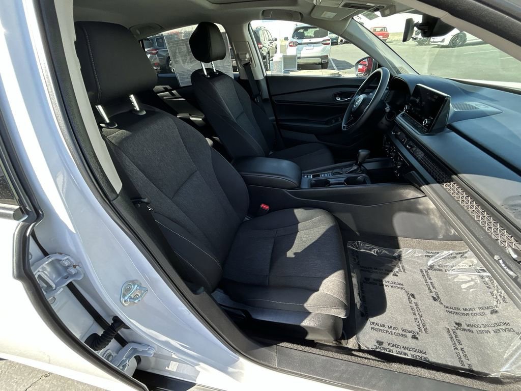 Certified 2025 Honda Accord SE image 25