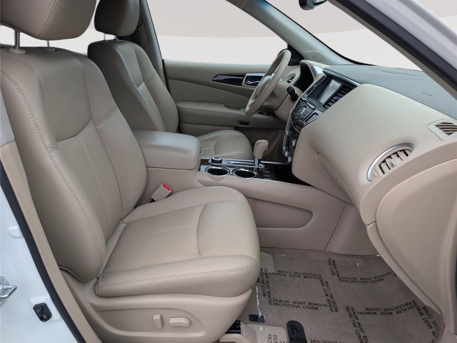 Used 2015 Nissan Pathfinder SL w/ SL Tech Package FWD image 11