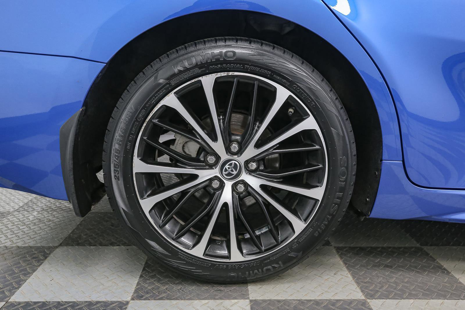 Used 2018 Toyota Camry SE image 18