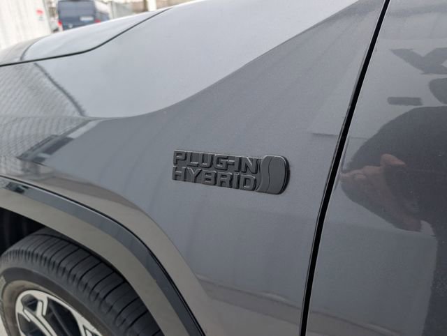 Used 2022 Toyota RAV4 XSE w/ Weather Package image 9