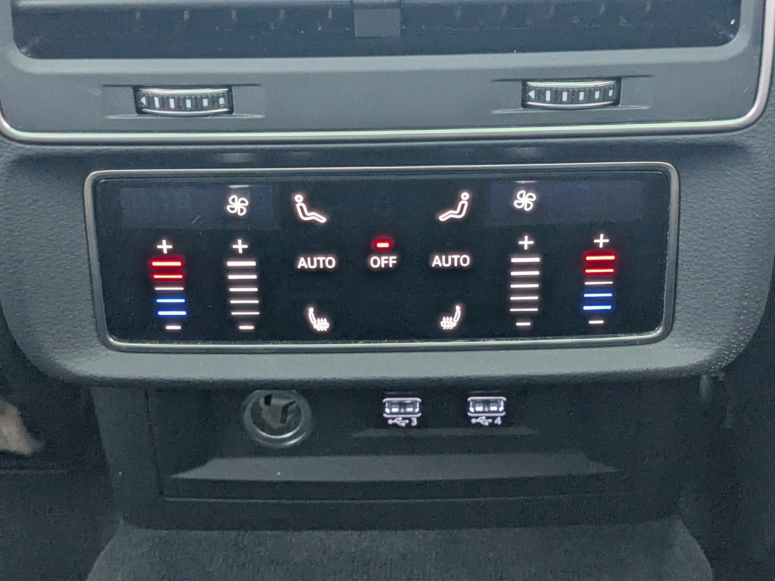 Used 2020 Audi Q7 3.0T Prestige image 17